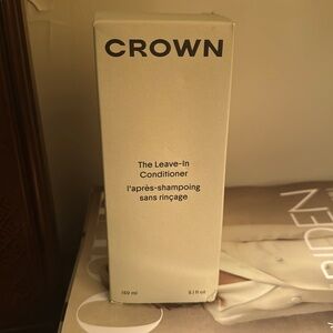 BRAND NEW CROWN AFFAIR LEAVE IN CONDITIONER